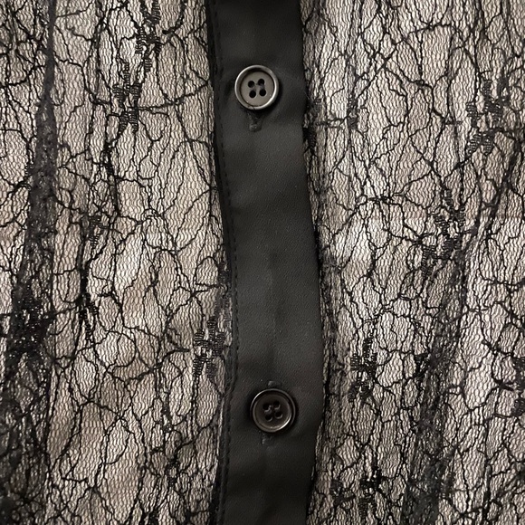 FASHIONNOVA AMARA LACE TOP - Picture 2 of 5